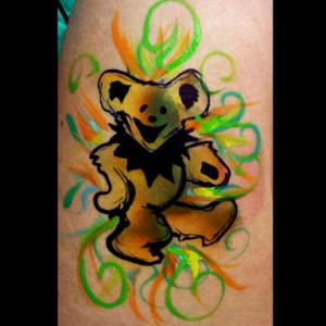 Tutorial: Fast & Easy Tie Dye Grateful Dead Bear Design