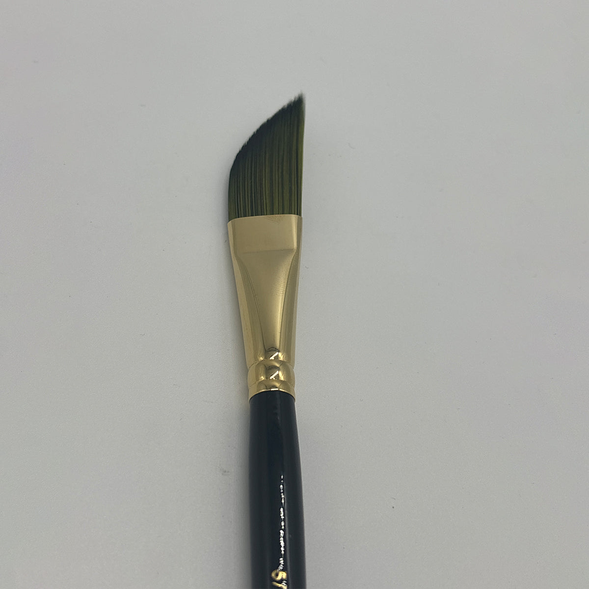 Rosemary & Co Artists Evergreen Dagger Brush (5/8")