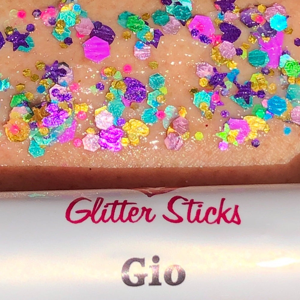 Creative Faces Glitter Stick - Gio (3.5 gm/4.5 ml)